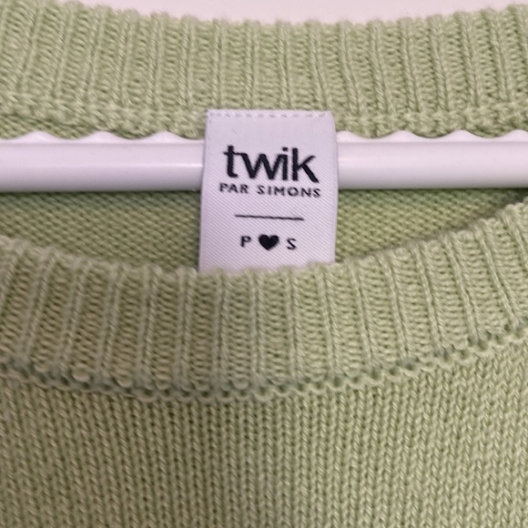 Green sweater no sleeve - Picture 2 of 3